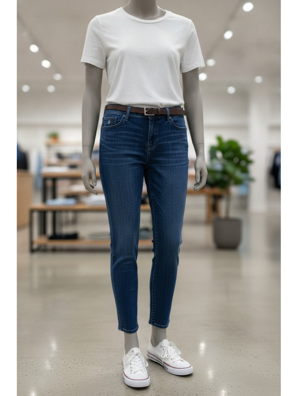 Chicos Women's 12R So Slimming Girlfriend Slim Leg Ankle Jeans Dark Wash Denim